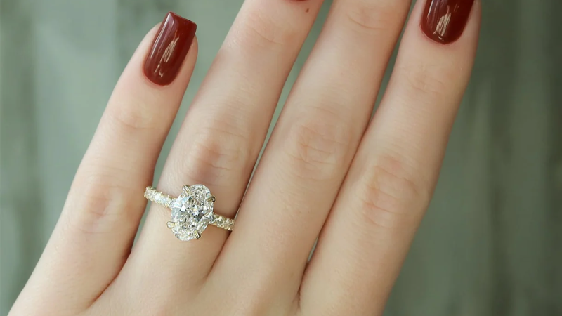 luxury engagement rings