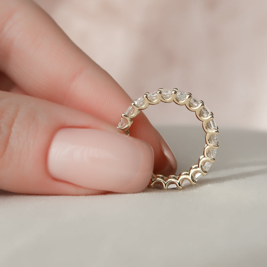  Emerald U Prong Eternity Ring 18k Yellow Gold 4 0 003