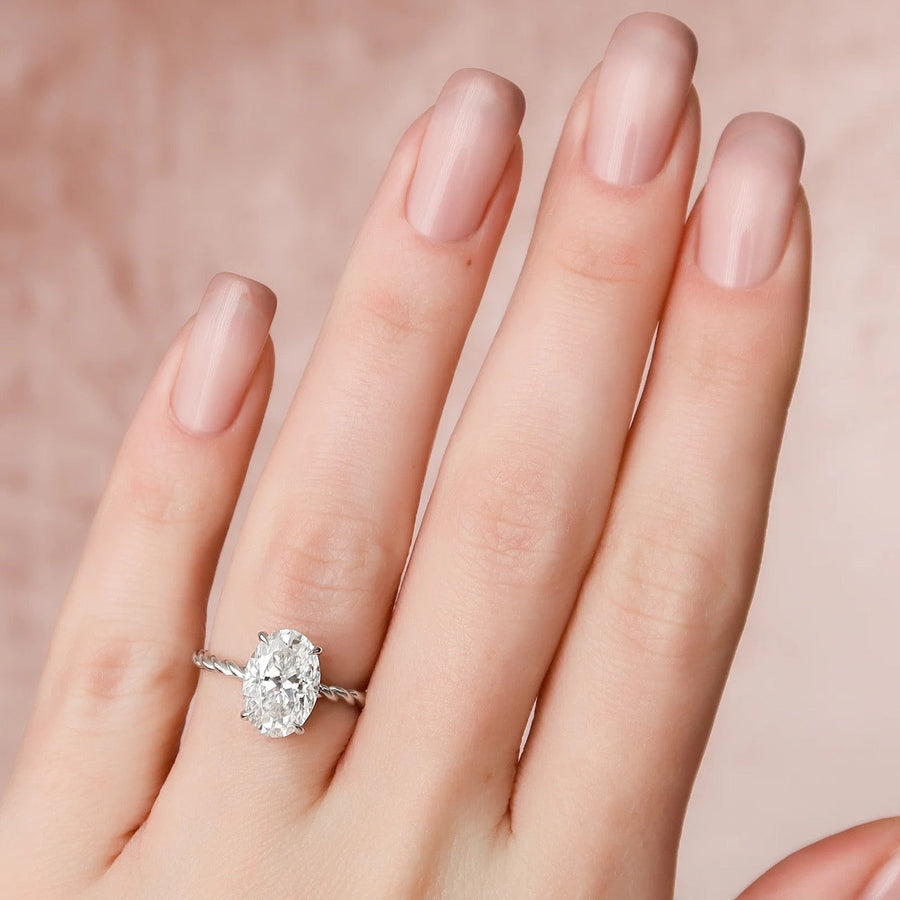  The Alice Oval Lab Diamond Ring 18k White Gold 003