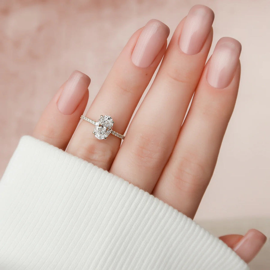  The Aline Oval Moissanite Ring 18k Yellow Gold 003