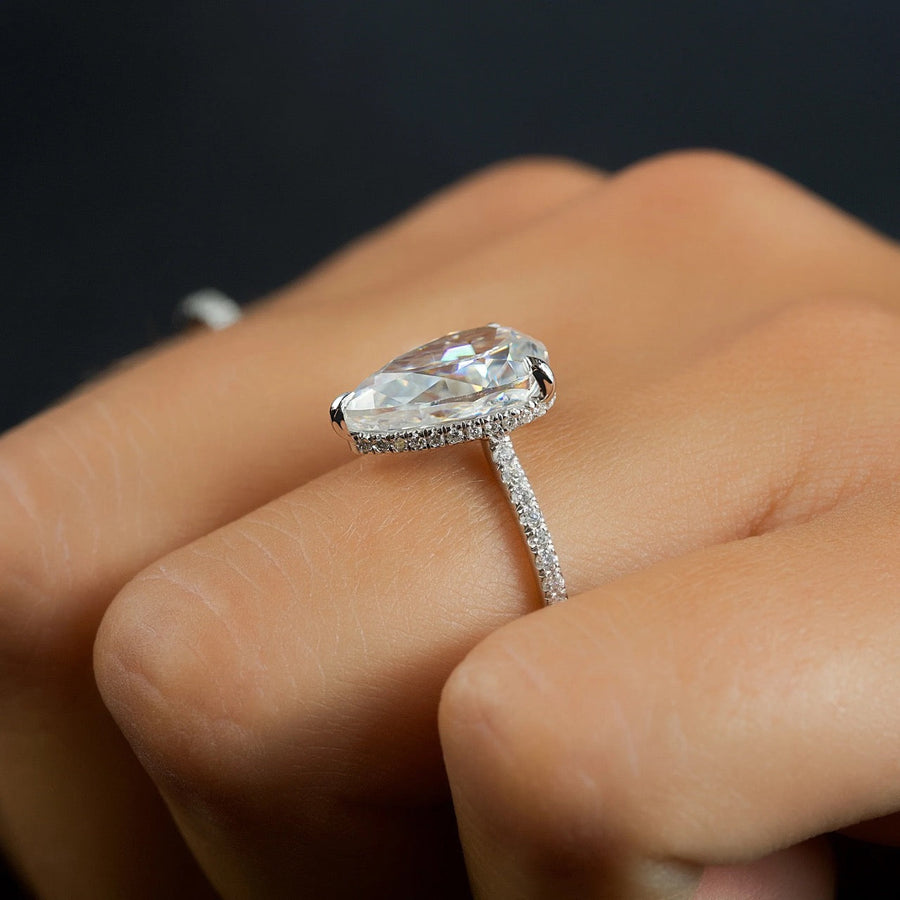  The Aline Pear Lab Diamond Ring 18k White Gold 004 Final