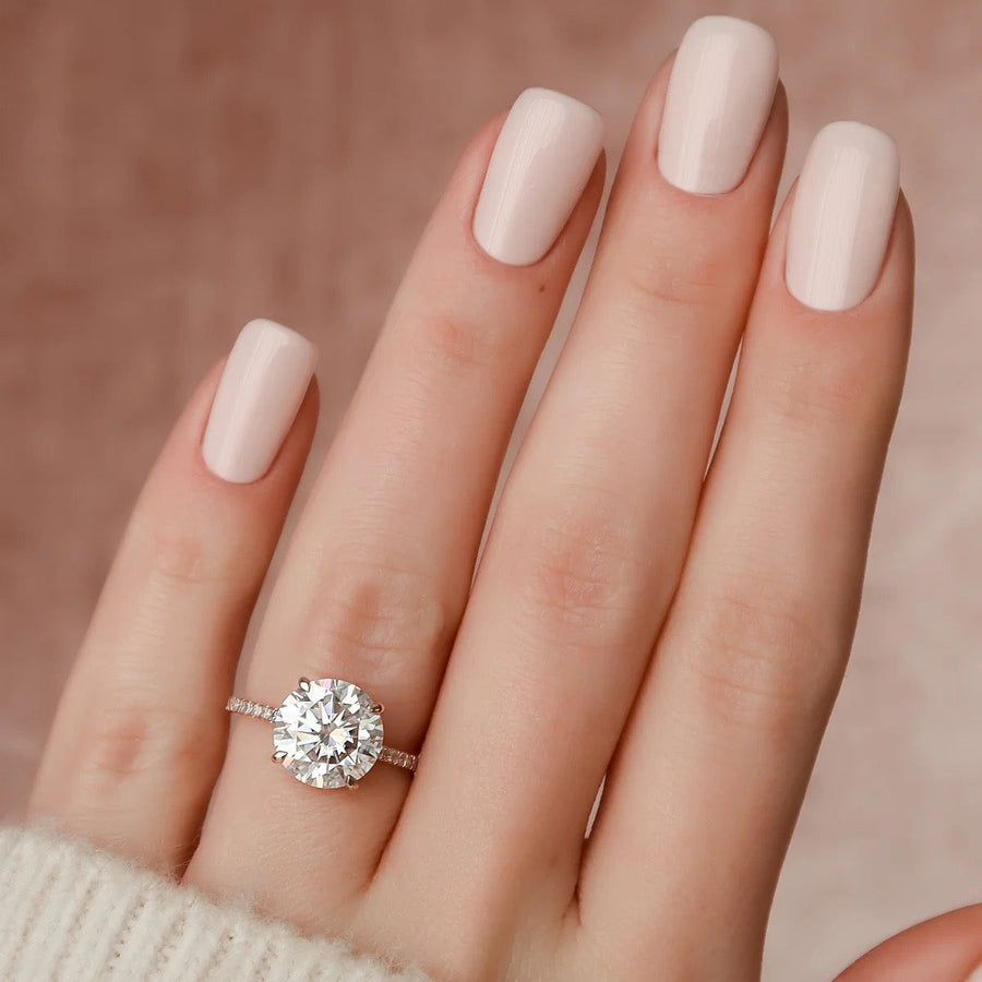 The Aline Round Moissanite Ring 18k Rose Gold 003