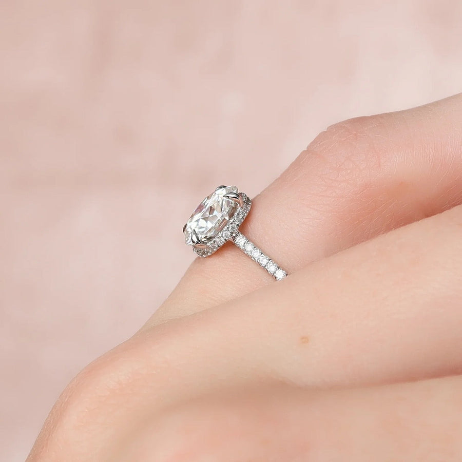  The Aline Round Moissanite Ring 18k White Gold 004 Final