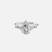  The Amber Pear Moissanite Ring 18k White Gold 001