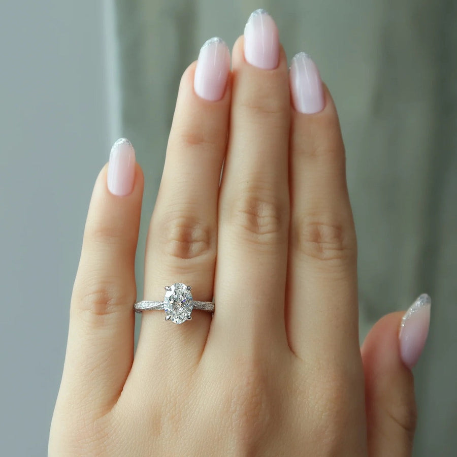  The Caroline Oval Moissanite Ring 18k White Gold 004