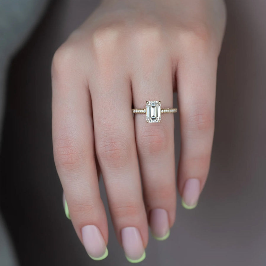  The Celine Emerald Lab Diamond Ring 18k Yellow Gold 003