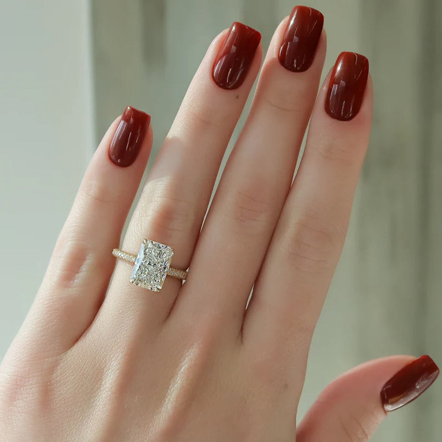  The Celine Radiant Lab Diamond Ring 18k Yellow Gold 003