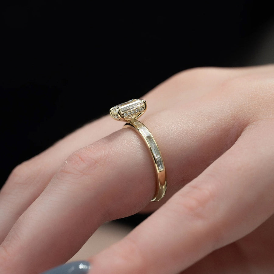  The Jennifer Emerald Lab Diamond Ring 18k Yellow Gold 004
