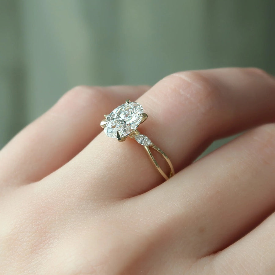  The Kelsey Oval Lab Diamond Ring 18k Yellow Gold 004 Final