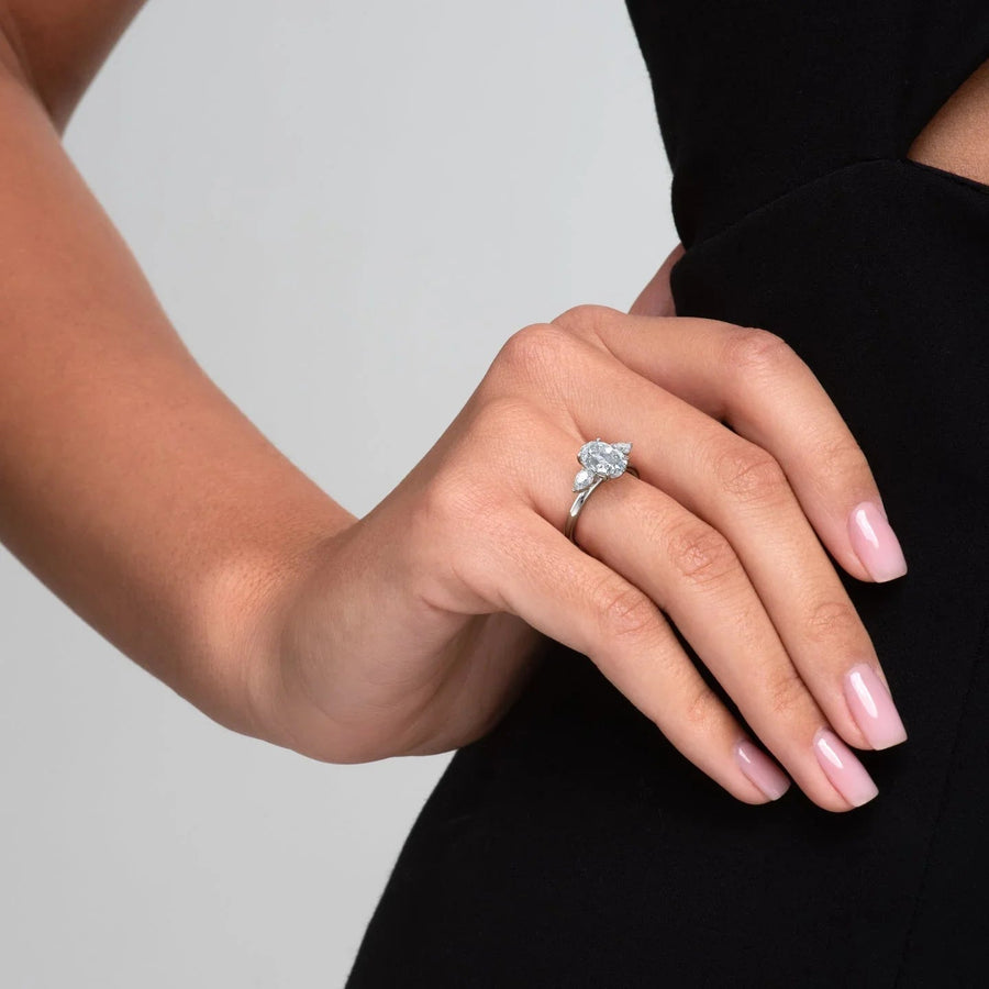  The Lauren Oval Lab Diamond Ring 18k White Gold 005 Final