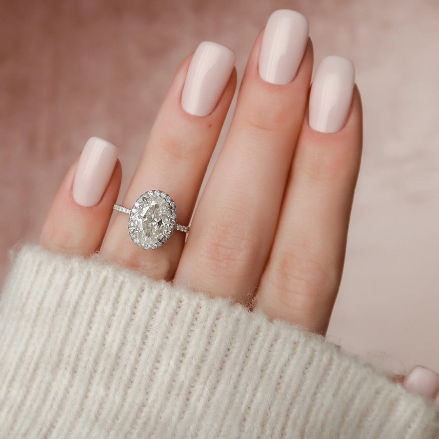  The Lenny Oval Moissanite Ring 18k White Gold 003