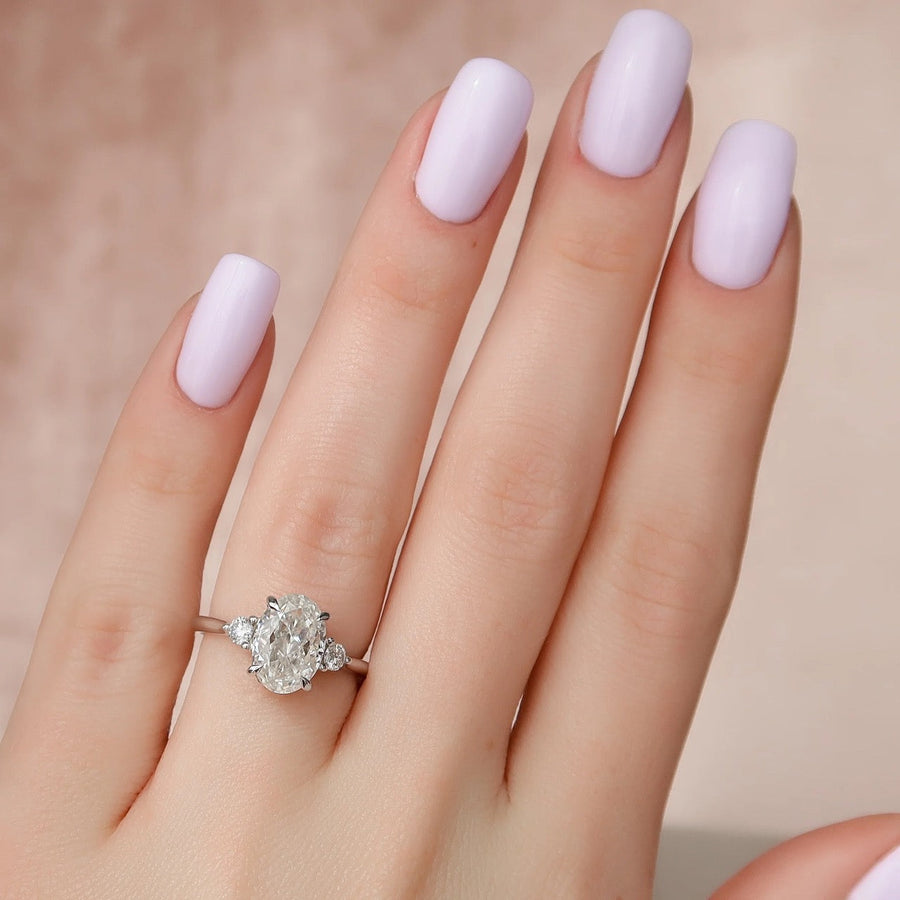  The Lia Oval Lab Diamond Ring 18k White Gold 003