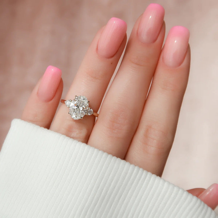  The Lia Oval Lab Diamond Ring 18k Yellow Gold 003