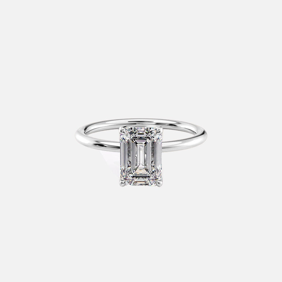  The Lisa Emerald Moissanite Ring 18k White Gold 001