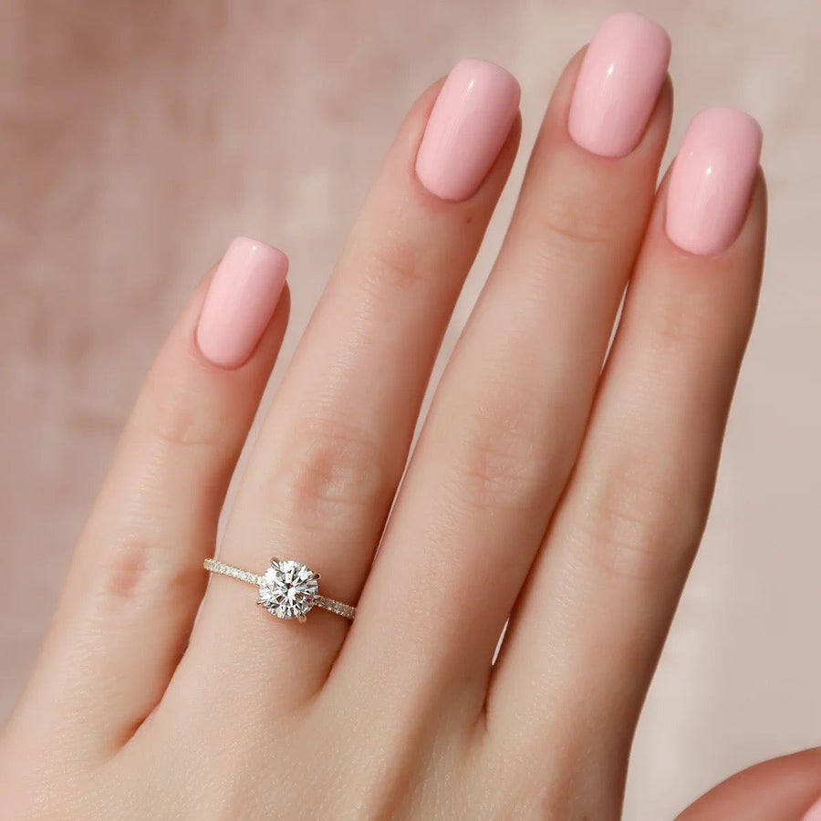  The Mandy Round Moissanite Ring 18k Yellow Gold 003