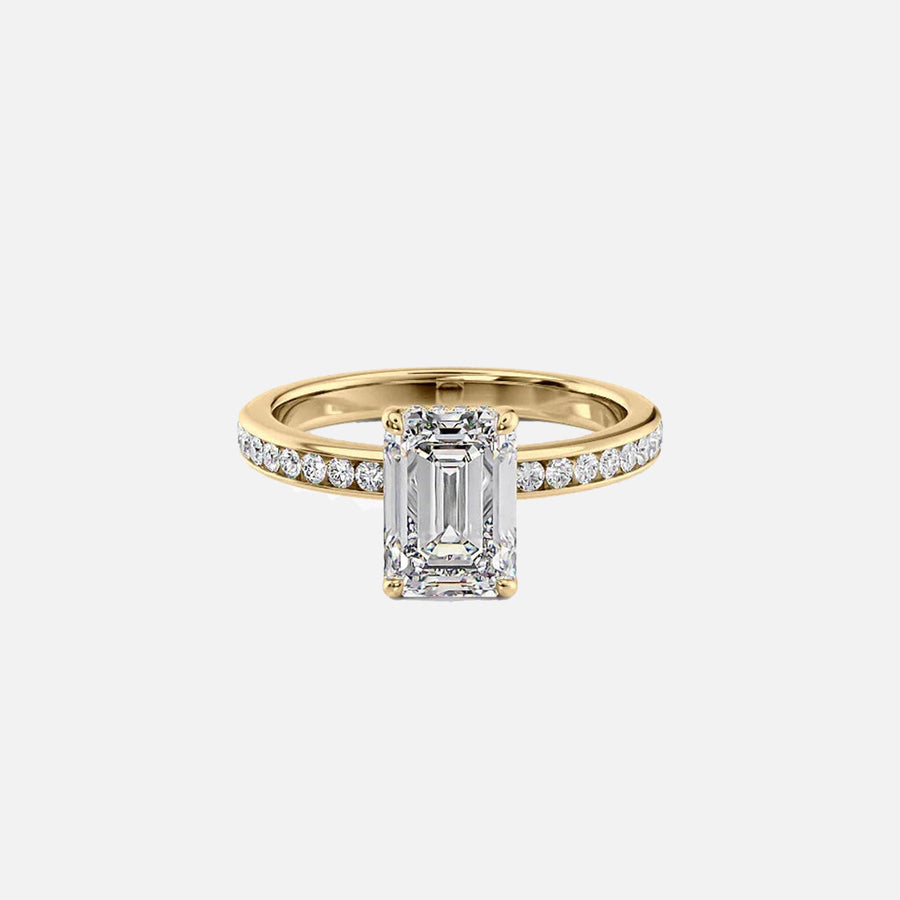  The Marilyn Emerald Moissanite Ring 18k Yellow Gold 001
