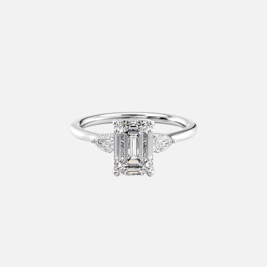  The Megan Pears Emerald Lab Diamond Ring 18k White Gold 001