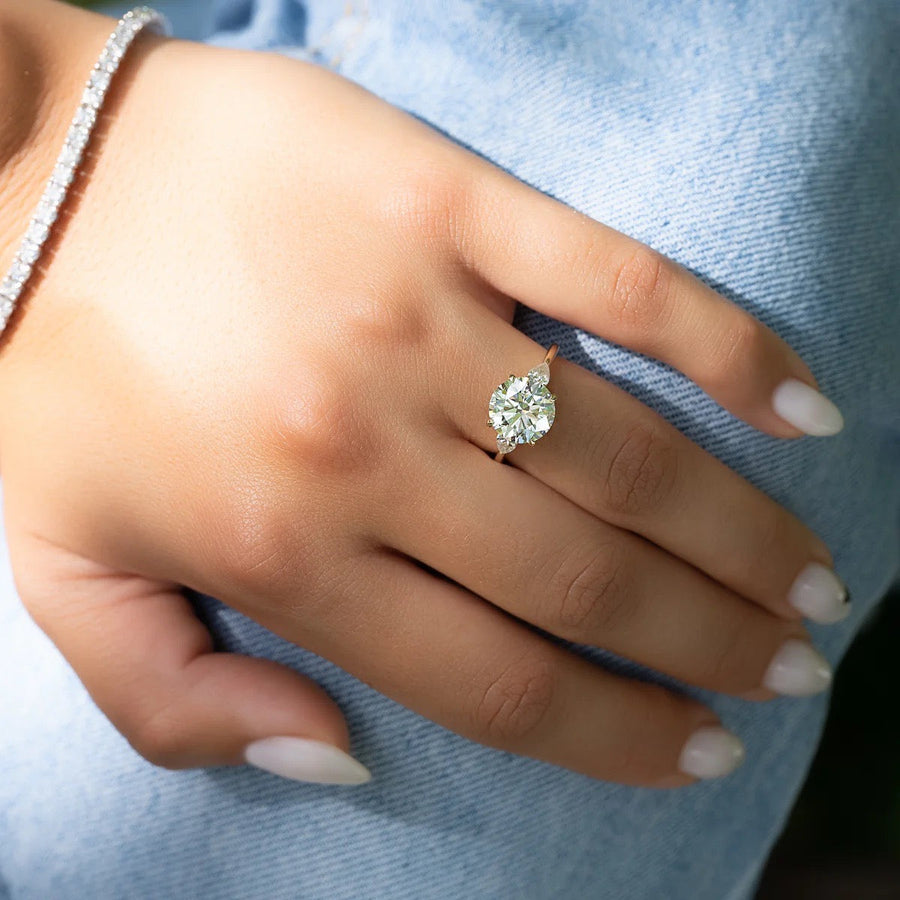  The Megan Pears Round Lab Diamond Ring 14k Yellow Gold 003