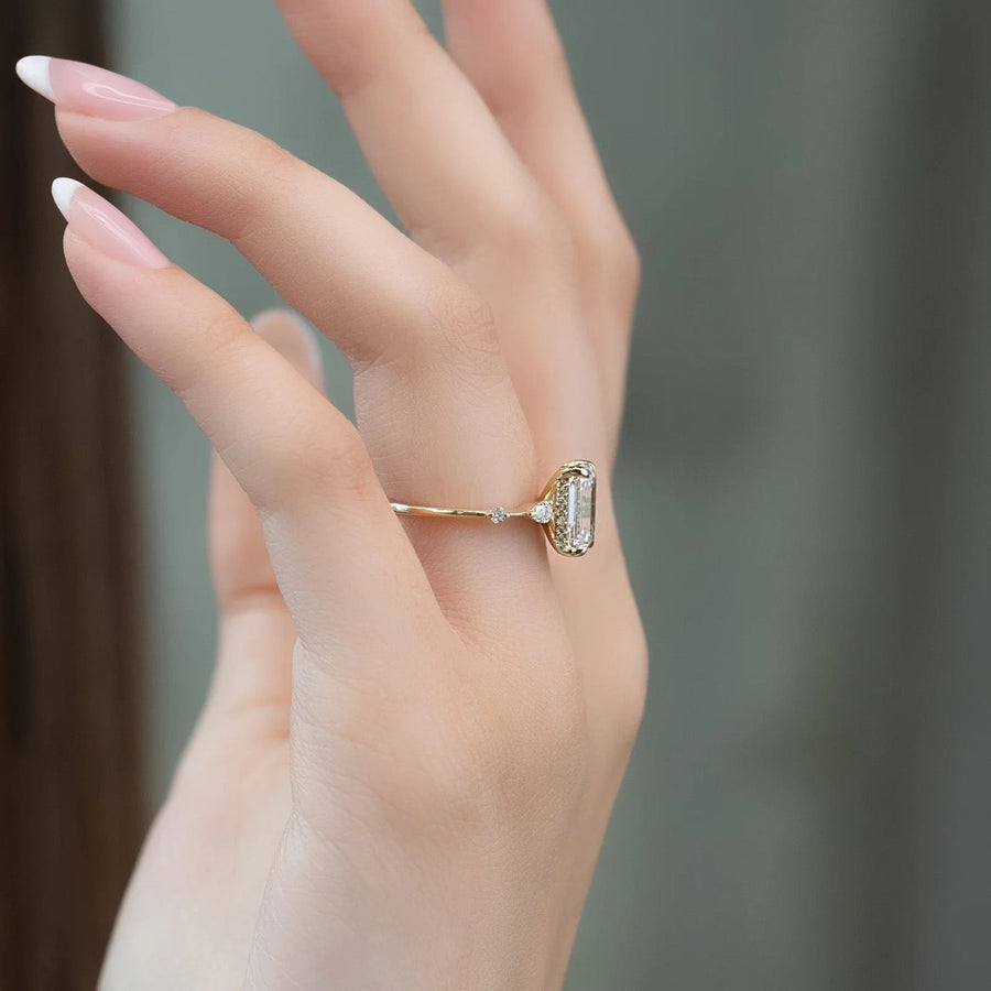  The Naomi Emerald Lab Diamond Ring 14k Yellow Gold 003