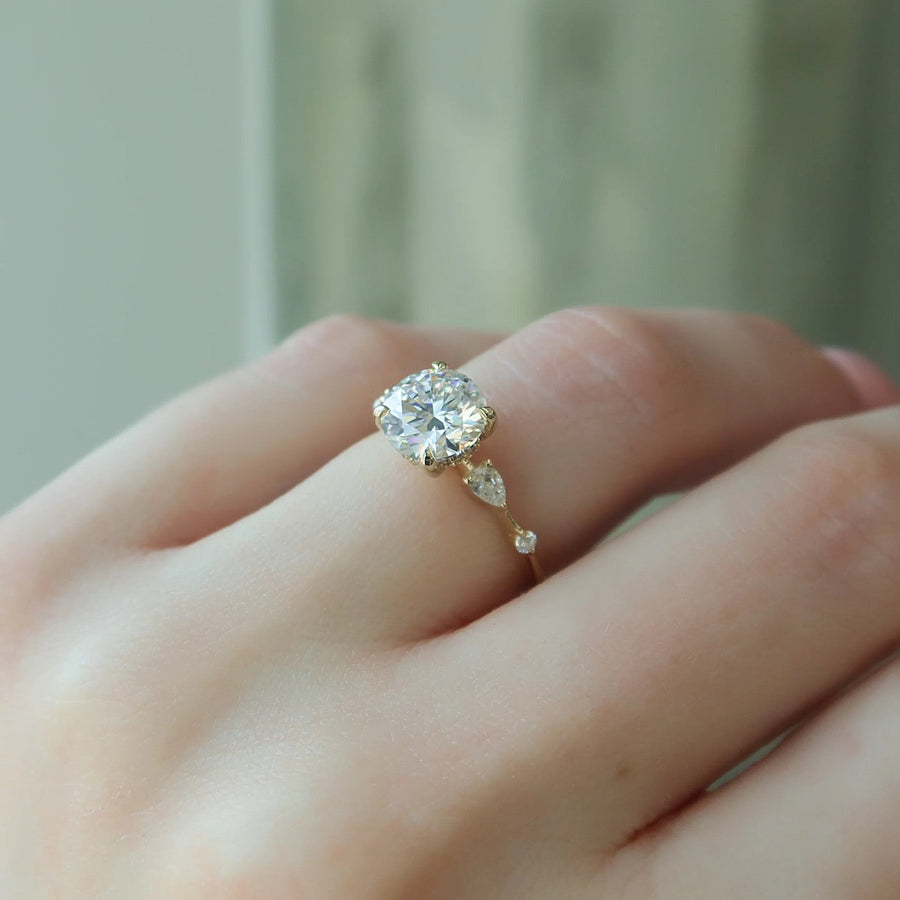  The Naomi Round Lab Diamond Ring 14k Yellow Gold 004