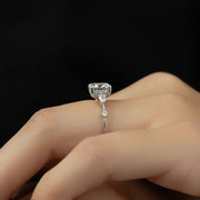  The Naomi Round Lab Diamond Ring 18k White Gold 003