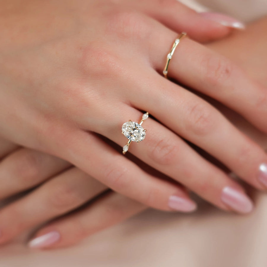  The Nicole Oval Lab Diamond Ring 18k Yellow Gold 003
