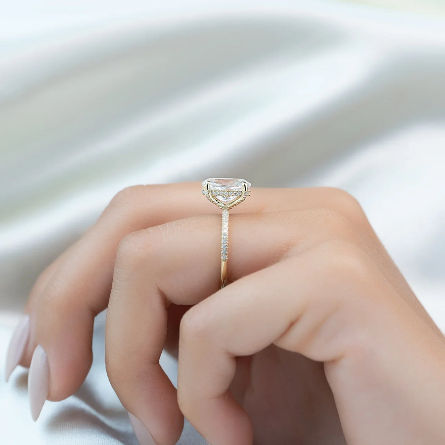  The Pave Crown Kamellie Oval Lab Diamond Ring 18k Yellow Gold 003