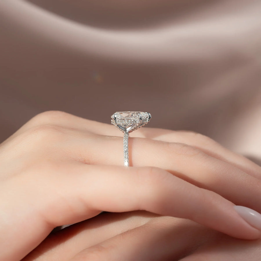  The Pave Crown Kamellie Pear Lab Diamond Ring 14k White Gold 003
