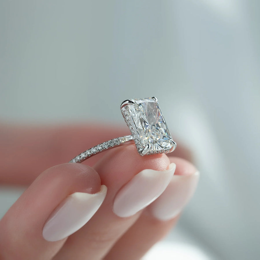  The Pave Crown Kamellie Radiant Lab Diamond Ring 18k White Gold 003