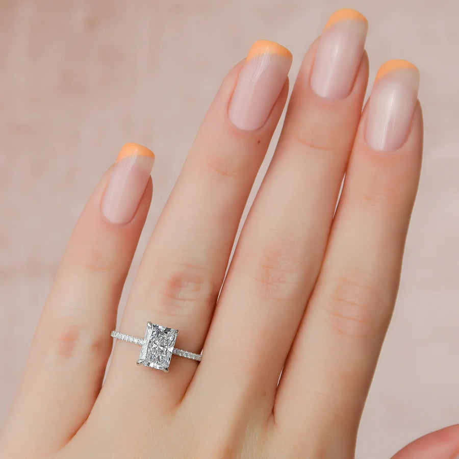  The Pave Kamellie Radiant Moissanite Ring 18k White Gold 003