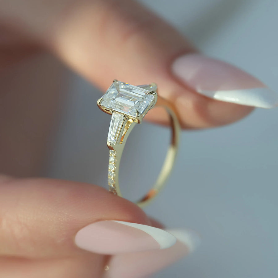  The Pears Liv Emerald Moissanite Ring 18k Yellow Gold 003 Final