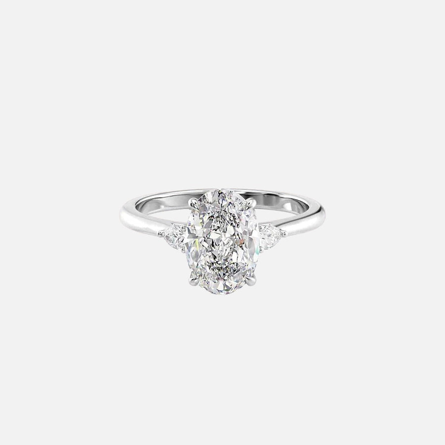  The Pears Liv Oval Lab Diamond Ring 18k White Gold 001