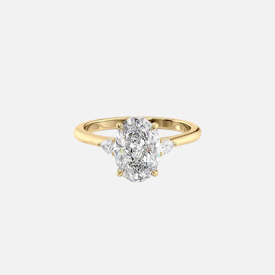  The Pears Liv Oval Lab Diamond Ring 18k Yellow Gold 001