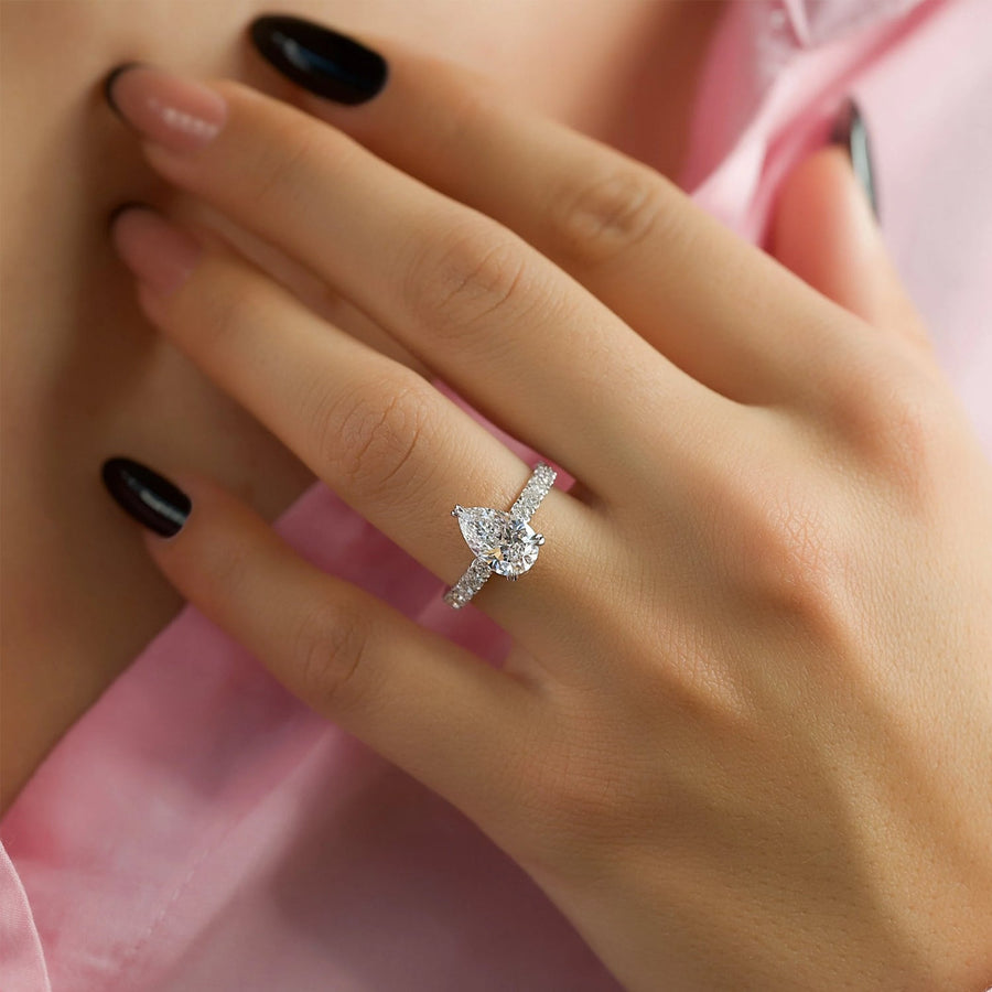  The Sofia Pear Moissanite Ring 18k White Gold 003