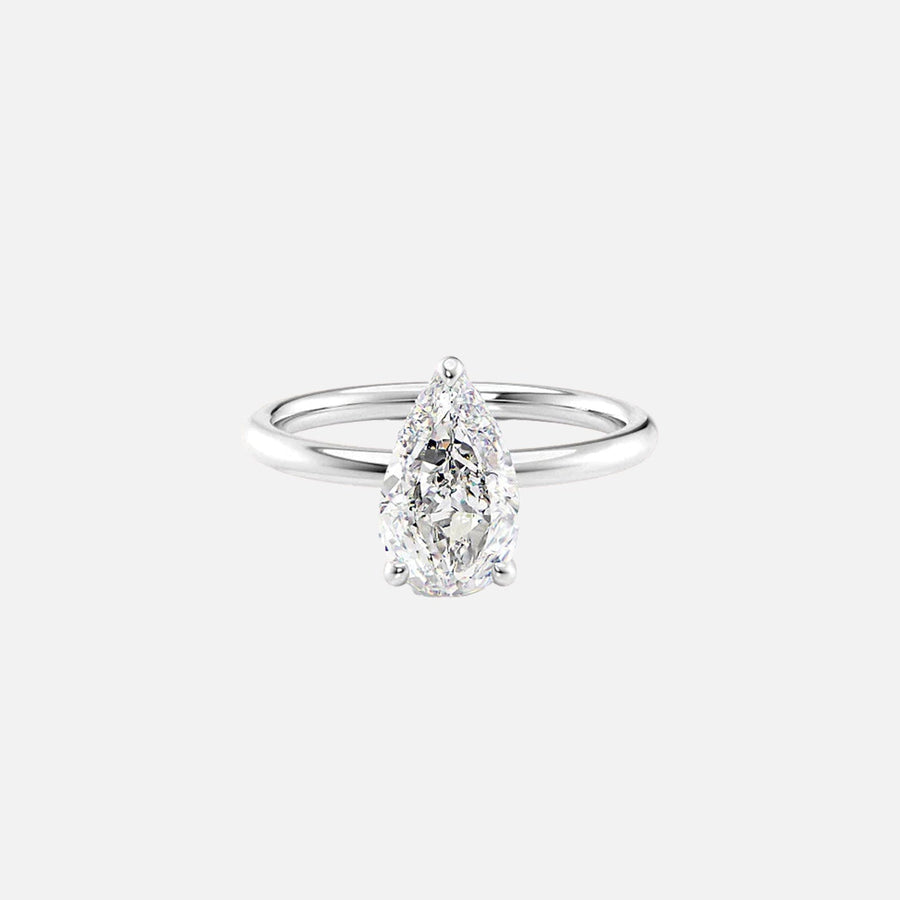  The Solitaire Alex Pear Moissanite Ring 18k White Gold 001