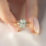  The Solitaire Alison Radiant Lab Diamond Ring 18k Yellow Gold 003 Final