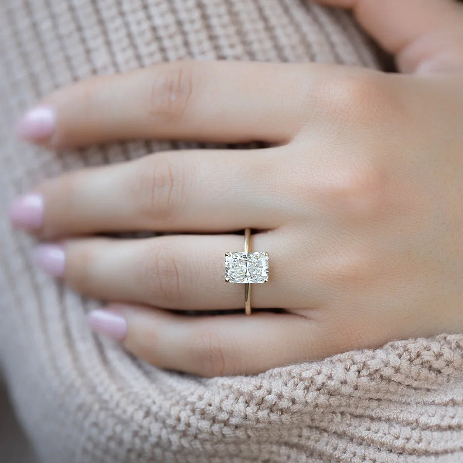  The Solitaire Ashley Radiant Lab Diamond Ring 18k Yellow Gold 003