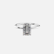  The Solitaire Crown Kamellie Emerald Moissanite Ring 14k White Gold 001