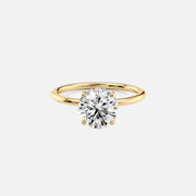 The Solitaire Crown Kamellie Round Moissanite Ring 14k Yellow Gold 001