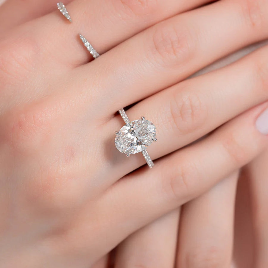  The Solitaire Lexie Oval Moissanite Ring 14k White Gold 004