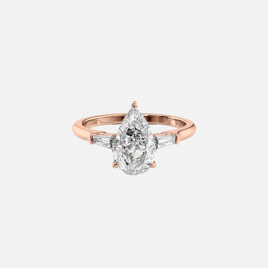 The Solitaire Liv Pear Moissanite Ring 18k Rose Gold 001