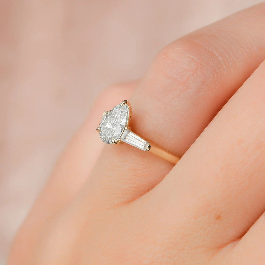  The Solitaire Liv Pear Moissanite Ring 18k Yellow Gold 004 Final