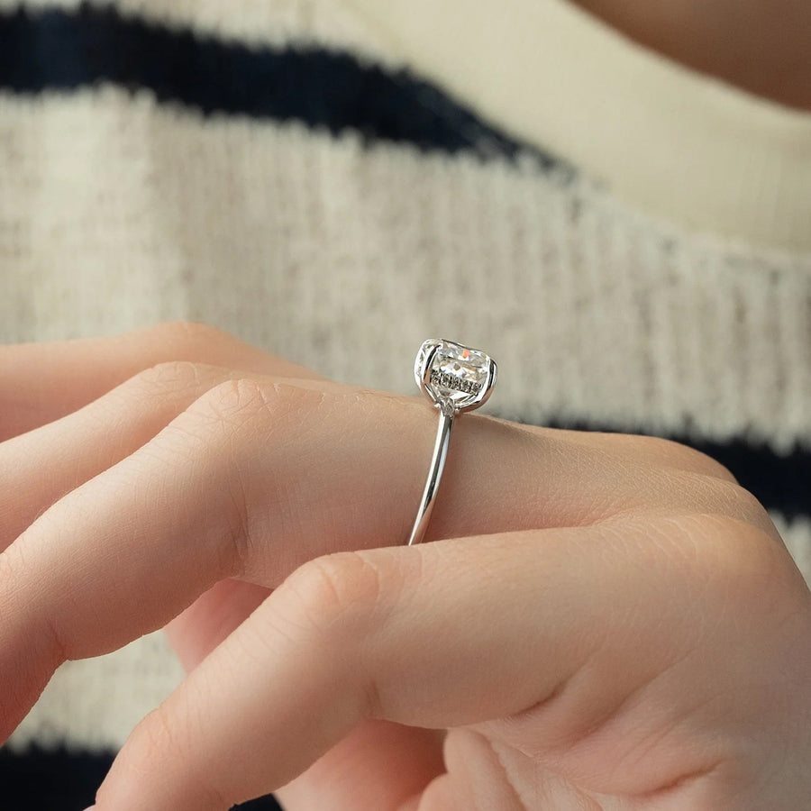  The Solitaire Low Profile Kamellie Cushion Lab Diamond Ring 18k White Gold 005