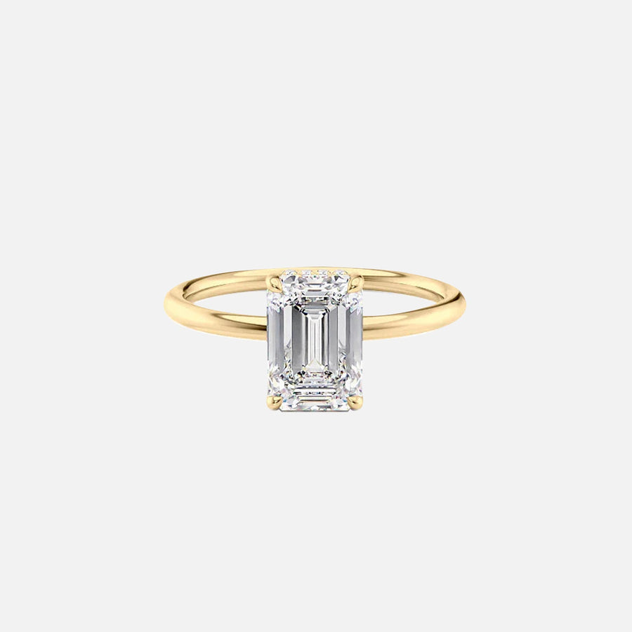  The Solitaire Low Profile Kamellie Emerald Lab Diamond Ring 18k Yellow Gold 001