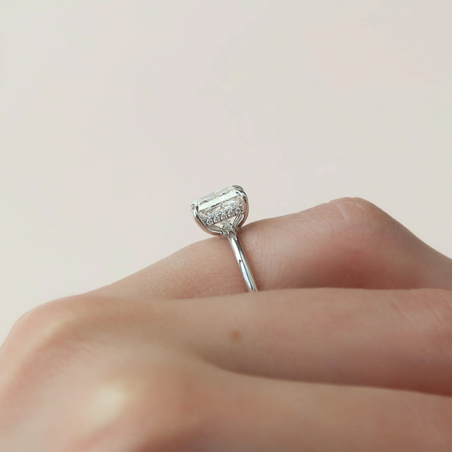  The Solitaire Low Profile Kamellie Princess Moissanite Ring 14k White Gold 006 Final