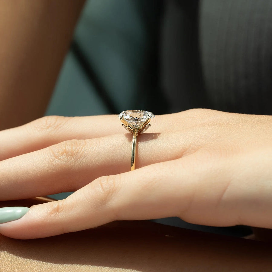  The Solitaire Luna Oval Lab Diamond Ring 18k Yellow Gold 004 Final