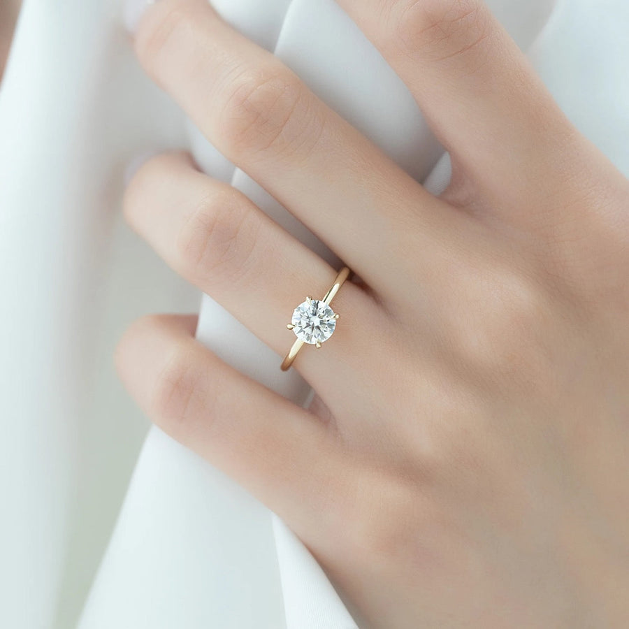  The Solitaire Luna Round Moissanite Ring 18k Yellow Gold 003