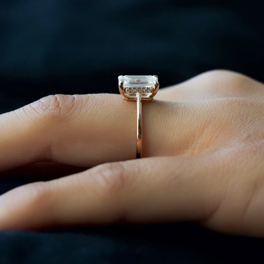  The Solitaire Maia Emerald Lab Diamond Ring 18k Rose Gold 003
