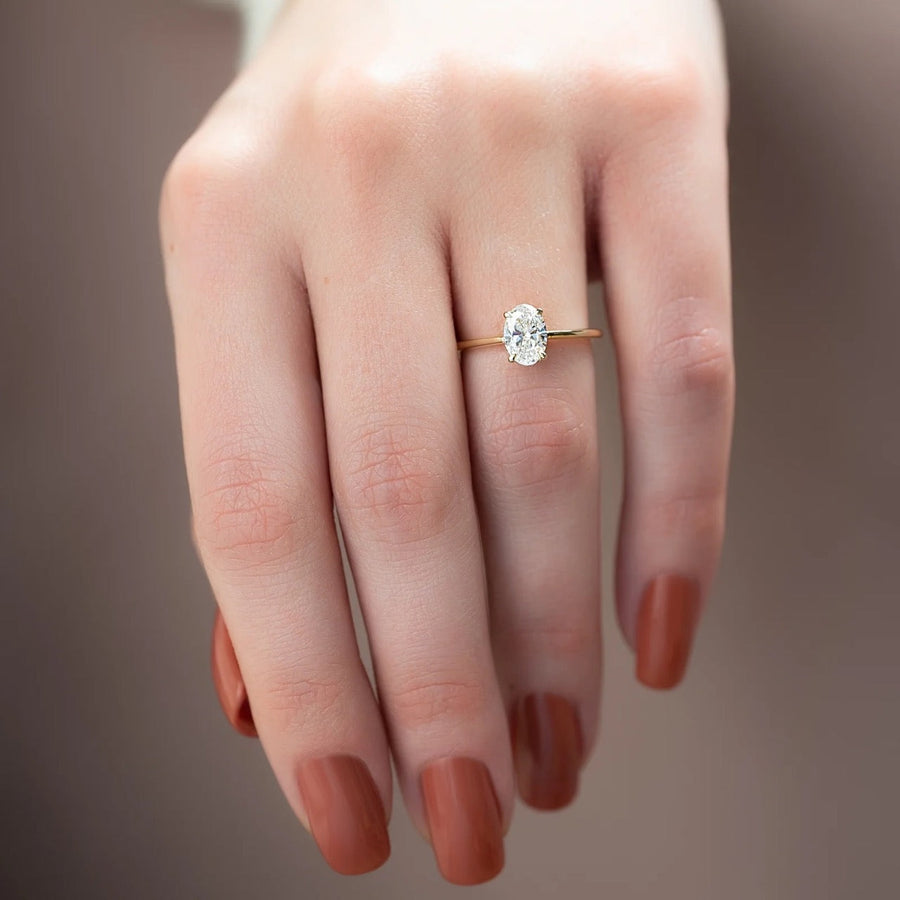  The Solitaire Maia Oval Lab Diamond Ring 18k Yellow Gold 004