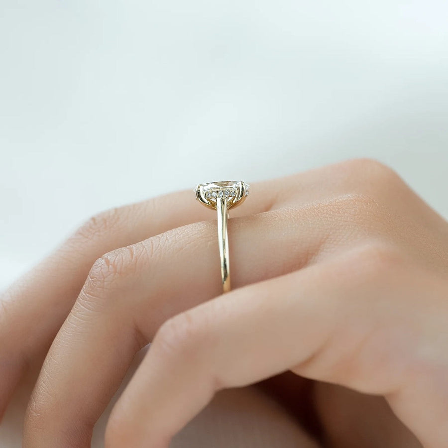  The Solitaire Natalie Oval Lab Diamond Ring 18k Yellow Gold 004 Final